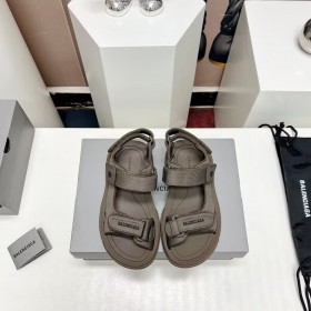 발렌시아가 샌들